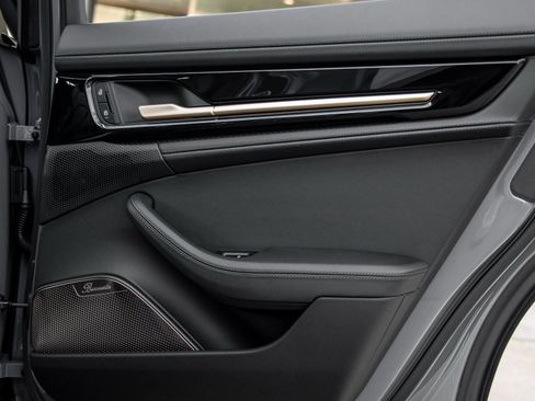 Certified 2026 Porsche Panamera GTS AWD/4WD image 38