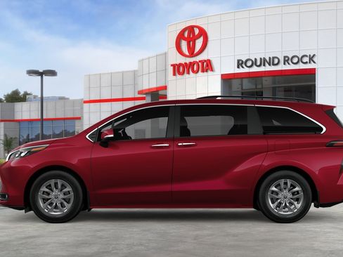 New 2026 Toyota Sienna XLE FWD image 4