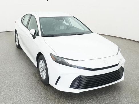 Used 2026 Toyota Camry LE FWD image 7
