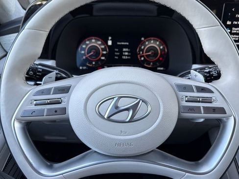 Used 2023 Hyundai Palisade Calligraphy image 22