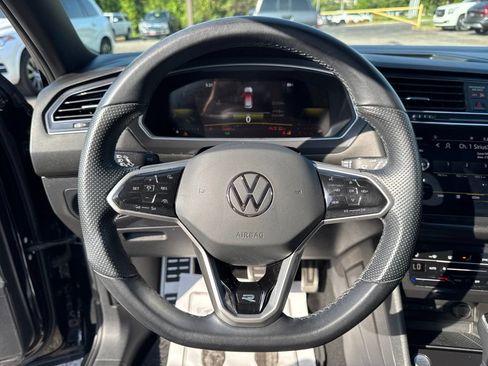 Used 2023 Volkswagen Tiguan SE R-Line FWD image 14