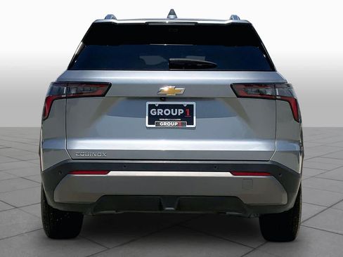 Used 2025 Chevrolet Equinox LT w/ Convenience Package II FWD image 5