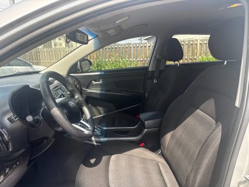 Used 2012 Kia Sportage LX w/ Convenience Pkg image 19