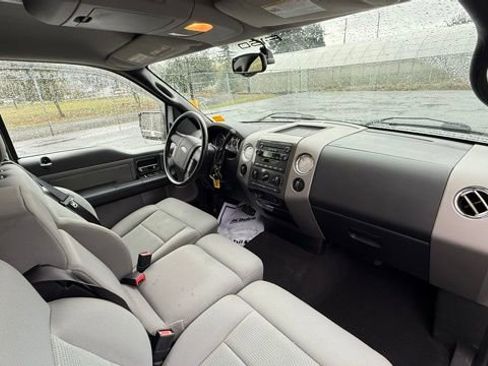 Used 2004 Ford F150 Lariat image 17