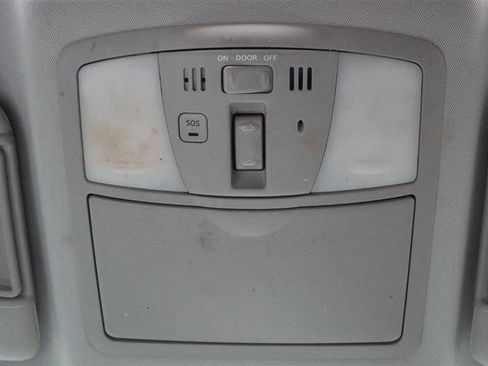 Used 2018 Nissan Armada Platinum w/ Interior Lighting Package image 24