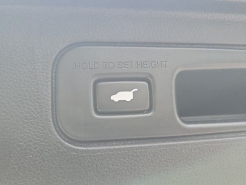 Used 2024 Honda Pilot Elite image 16
