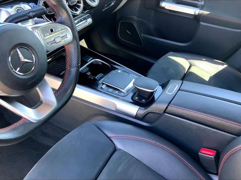 Used 2023 Mercedes-Benz GLB 35 AMG 4MATIC image 17