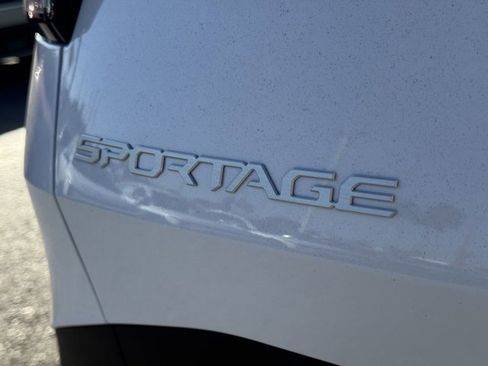 New 2026 Kia Sportage EX image 7
