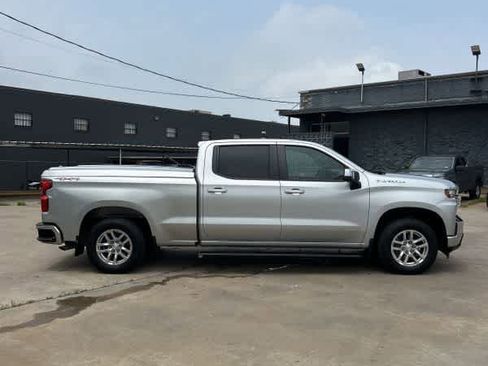 Used 2021 Chevrolet Silverado 1500 LT w/ Safety Package II AWD/4WD image 3