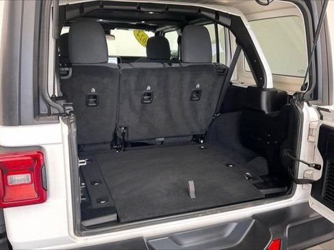 Used 2024 Jeep Wrangler Unlimited Rubicon AWD/4WD image 28