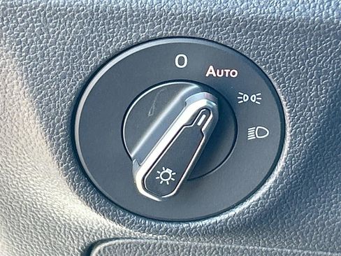 New 2025 Volkswagen Jetta Sport image 28