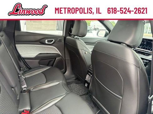 New 2026 Jeep Compass Latitude AWD/4WD image 8