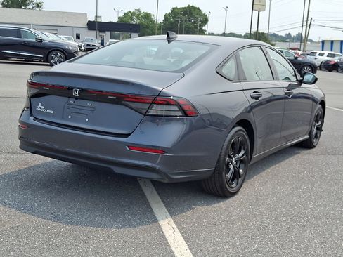 Certified 2025 Honda Accord SE image 6