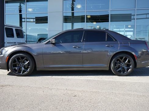 Used 2022 Chrysler 300 S w/ Comfort Group image 5