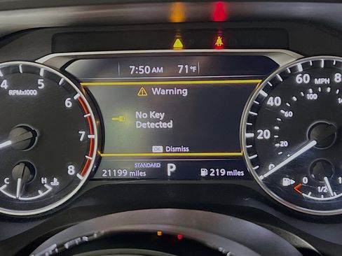 Used 2023 Nissan Rogue SV image 22