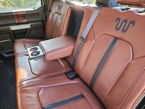 Used 2019 Ford F250 King Ranch w/ Chrome Package image 34