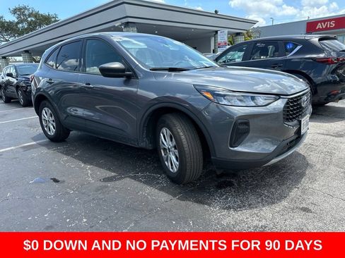 Used 2025 Ford Escape Active AWD/4WD image 2