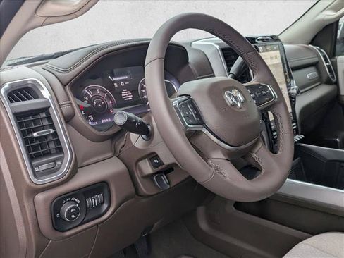 Used 2025 RAM 3500 Laramie AWD/4WD image 6
