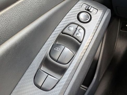 Used 2025 Nissan Altima 2.5 SV image 22