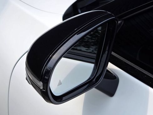 Used 2022 Mercedes-Benz SL 63 AMG 4MATIC image 28