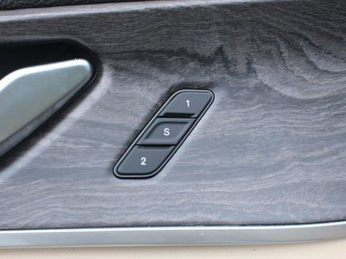 Used 2025 Jeep Grand Cherokee Limited AWD/4WD image 12