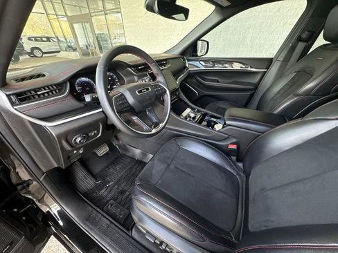 Used 2022 Jeep Grand Cherokee Trailhawk AWD/4WD image 10