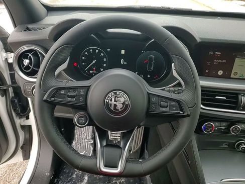 New 2025 Alfa Romeo Stelvio Sprint AWD/4WD image 27