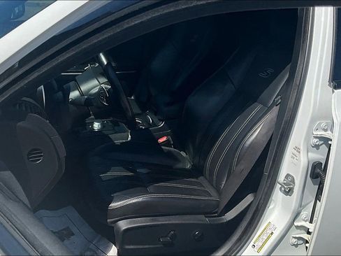 Used 2021 Chrysler 300 S image 26