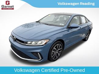 Certified 2025 Volkswagen Jetta SE w/ Sunroof Package 360° Tour