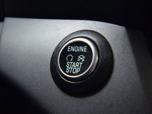 Used 2019 Ford Escape SEL image 35