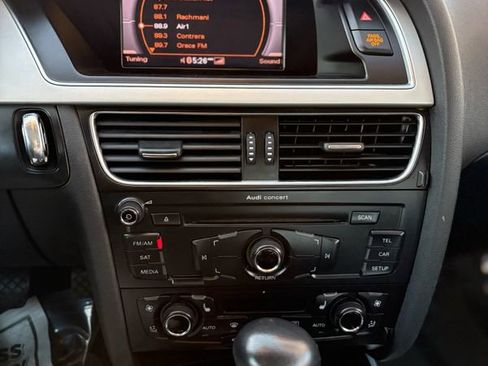 Used 2010 Audi A5 2.0T Premium image 17