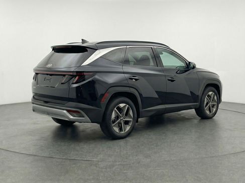 Used 2025 Hyundai Tucson SEL FWD image 9