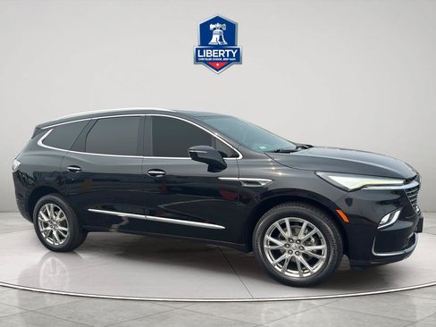 Used 2023 Buick Enclave Premium w/ Experience Buick Package FWD image 13