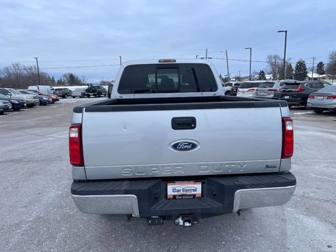 Used 2011 Ford F250 XLT w/ XLT Premium Pkg image 4