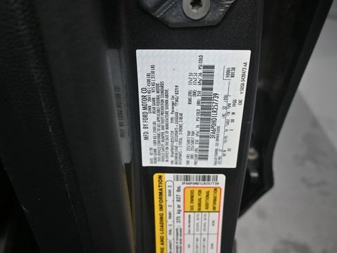 Used 2020 Ford Fusion SE FWD image 20