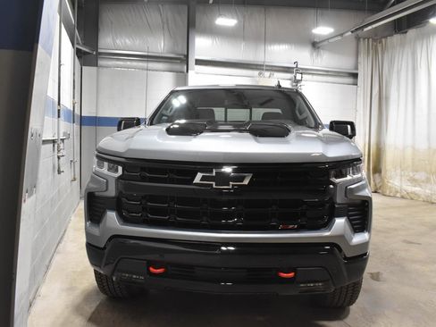 Used 2025 Chevrolet Silverado 1500 LT Trail Boss w/ Convenience Package II image 31