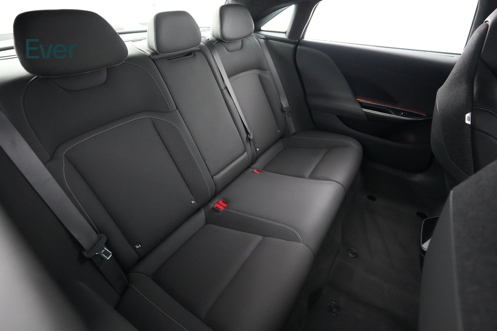 Used 2023 Lucid Air Touring AWD/4WD image 5