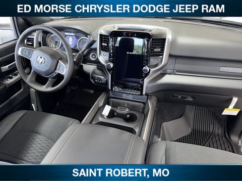 New 2026 RAM 3500 Big Horn AWD/4WD image 32