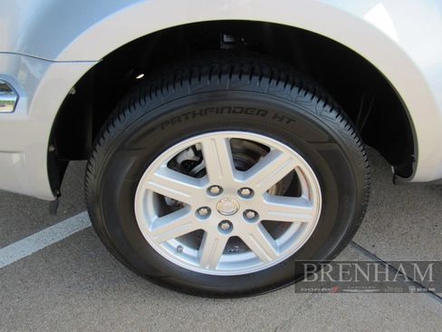 Used 2007 Chrysler Aspen Limited w/ PWR Convenience Group RWD image 10