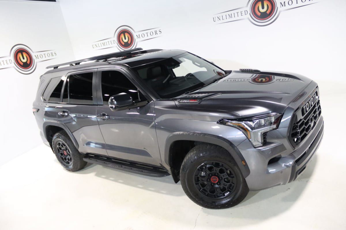 Used 2025 Toyota Sequoia TRD Pro AWD/4WD image 7