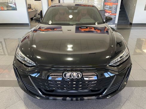 Used 2025 Audi S e-tron GT Premium Plus w/ 21" Wheel Package AWD/4WD image 9