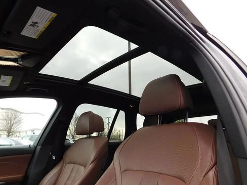 Used 2022 BMW X5 xDrive40i AWD/4WD image 23
