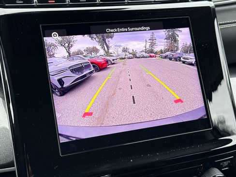 Used 2023 Jeep Grand Cherokee L Laredo image 18