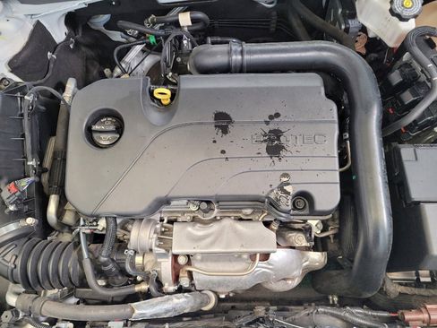Used 2023 Chevrolet Malibu LS FWD image 30