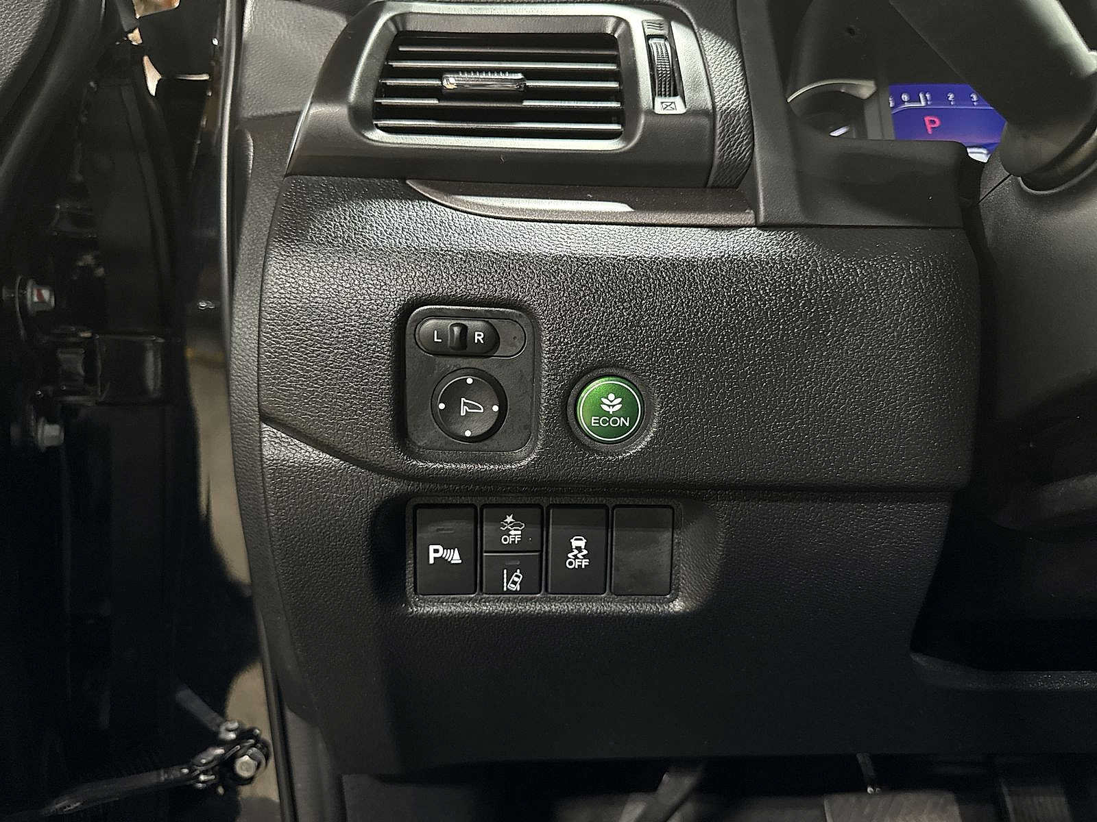 Used 2024 Honda Passport EX-L image 34