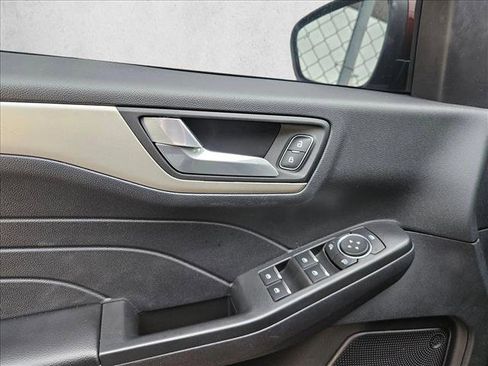 Used 2021 Ford Escape SE w/ Convenience Package FWD image 24