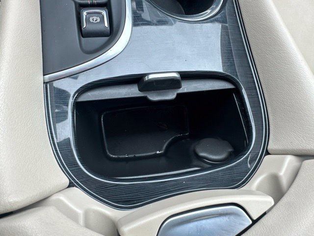 Used 2018 Buick Envision Essence FWD image 26