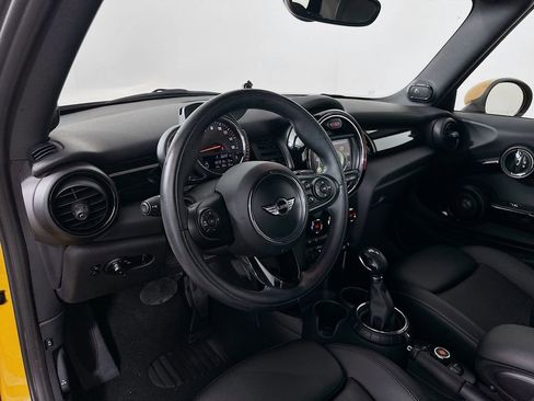 Used 2016 MINI Cooper S image 9