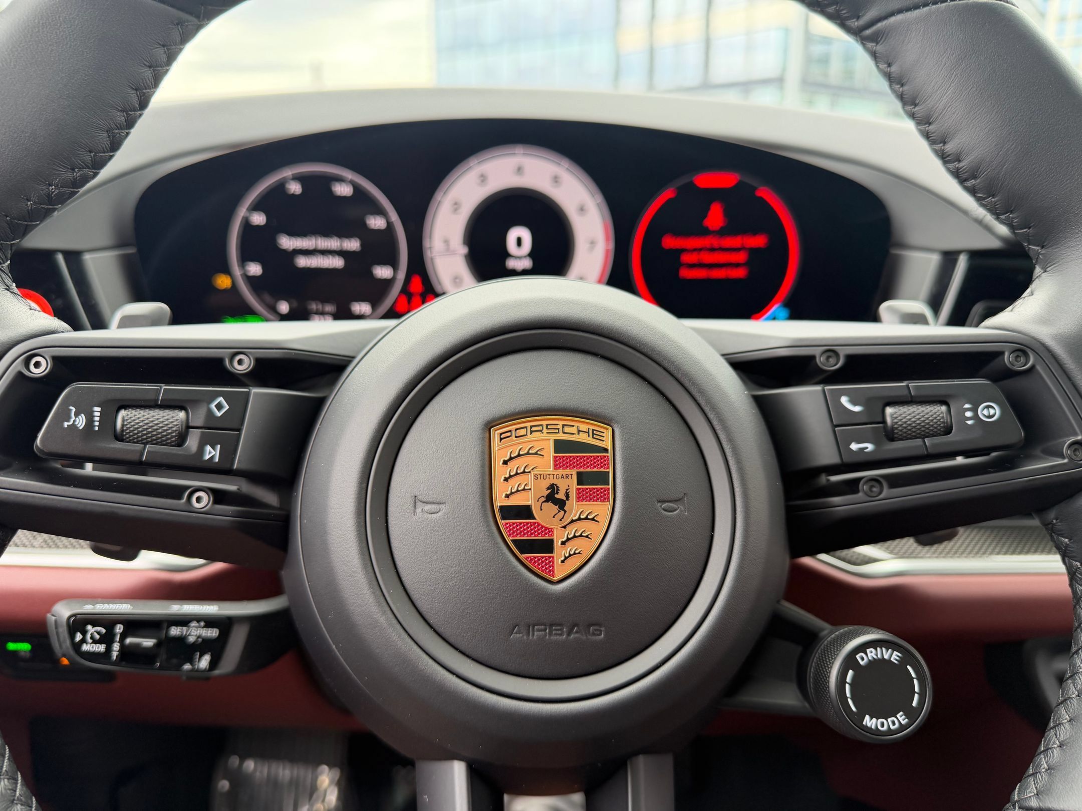 Certified 2026 Porsche Cayenne AWD/4WD image 32