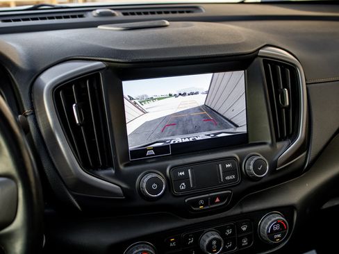 Used 2022 GMC Terrain AT4 w/ Infotainment Package II image 37